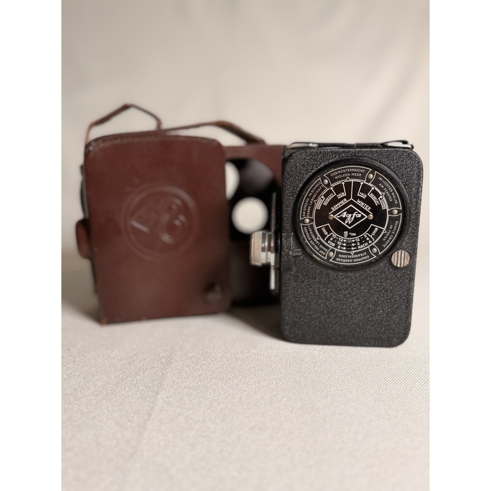 Vtg Agfa Movex 8 Movie Camera - WORKING MOTOR - w/ Case & Agfacolor Cassette